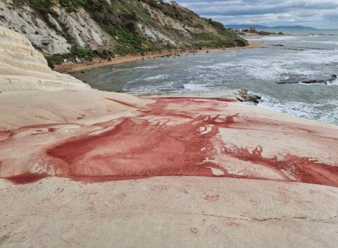 Scopri di più sull'articolo SCALA DEI TURCHI. IDENTIFICATI GLI AUTORI DEL RAID VANDALICO
