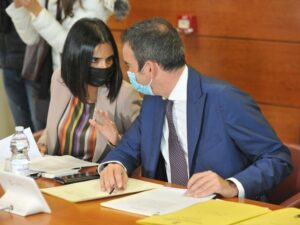 Scopri di più sull'articolo LA LOTTA ALL’EMERGENZA PANDEMICA PASSA DALLA SCUOLA: TAMPONI GRATUITI PER TUTTI GLI STUDENTI