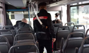 Scopri di più sull'articolo ARRESTI NEL SALENTO PER ASSOCIAZIONE DI TIPO MAFIOSO