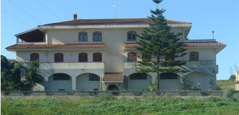 Al momento stai visualizzando LENTINI (SR). CONFISCATI BENI PER PIÙ DI DUE MILIONI DI EURO AL CLAN “NARDO”.