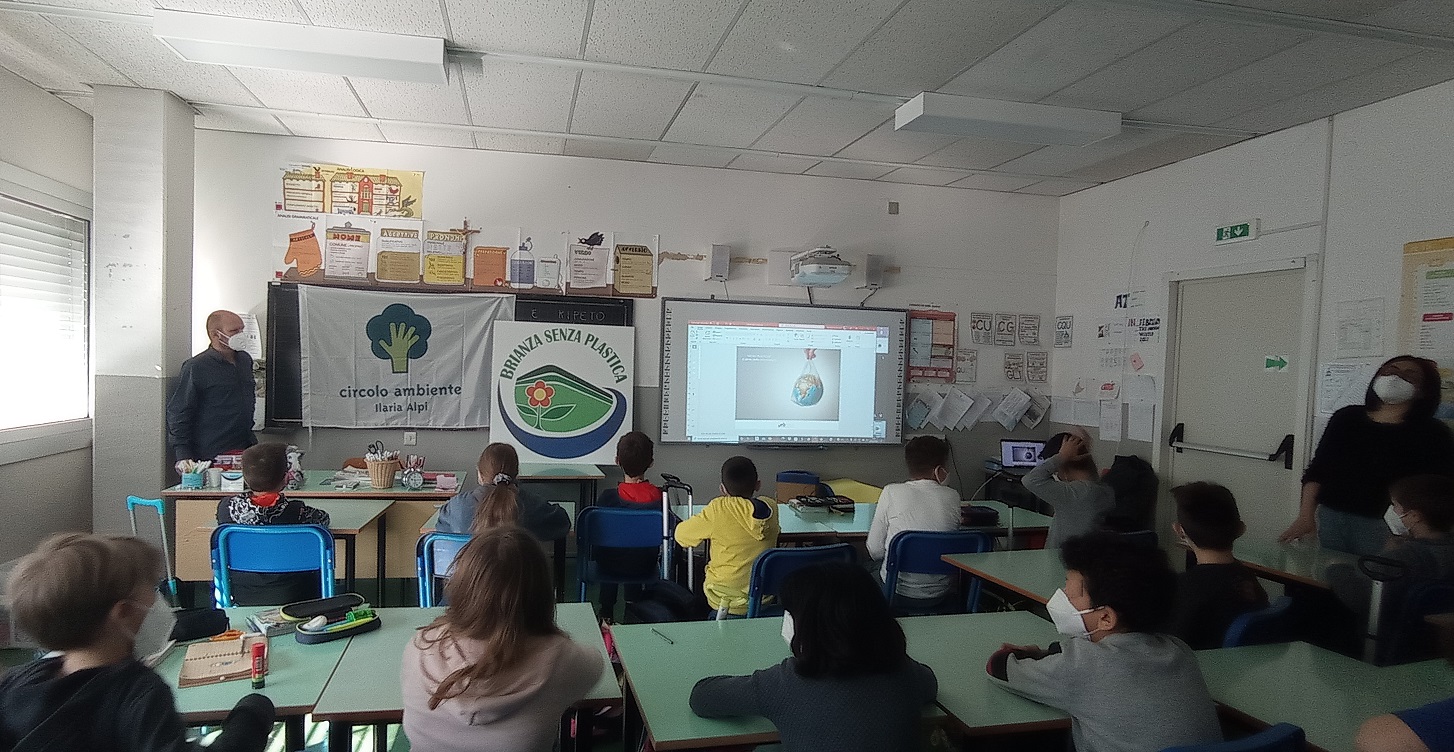 Al momento stai visualizzando “BRIANZA SENZA PLASTICA” EDUCAZIONE AMBIENTALE NELLE SCUOLE AL VIA