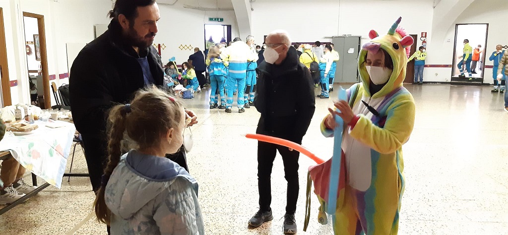 Al momento stai visualizzando Ucraina: arrivati a Genova i due pullman con 83 profughi