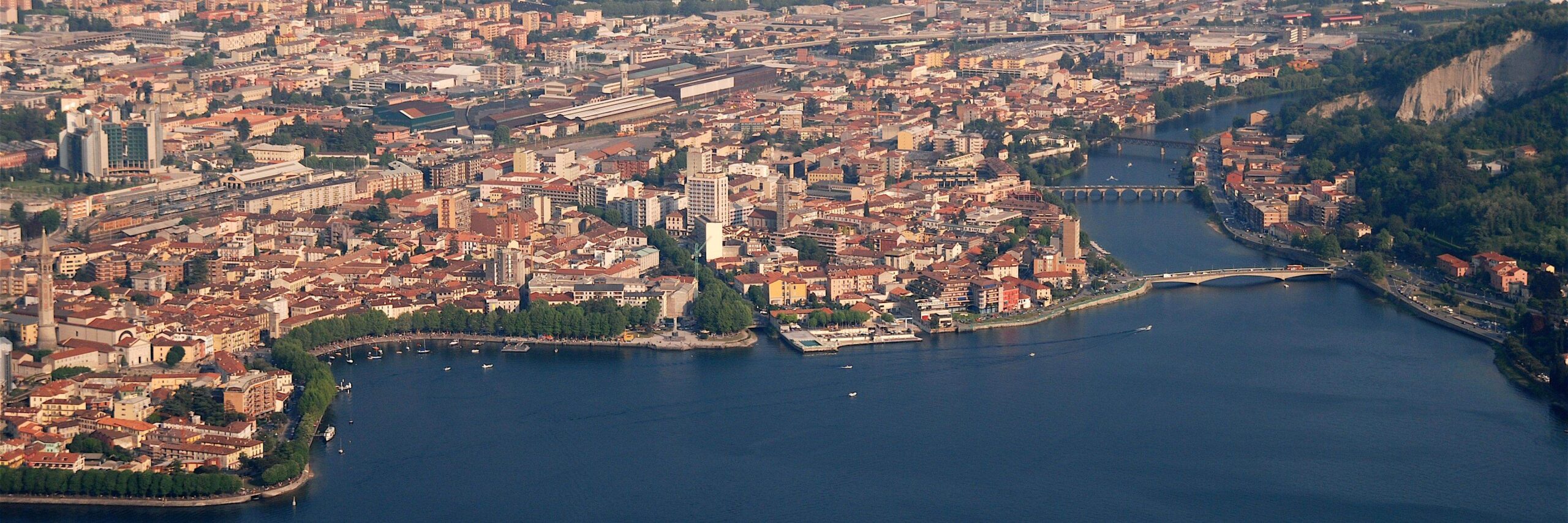 Al momento stai visualizzando La nuova commissione paesaggio del Comune di Lecco presieduta da Virginia Tentori    