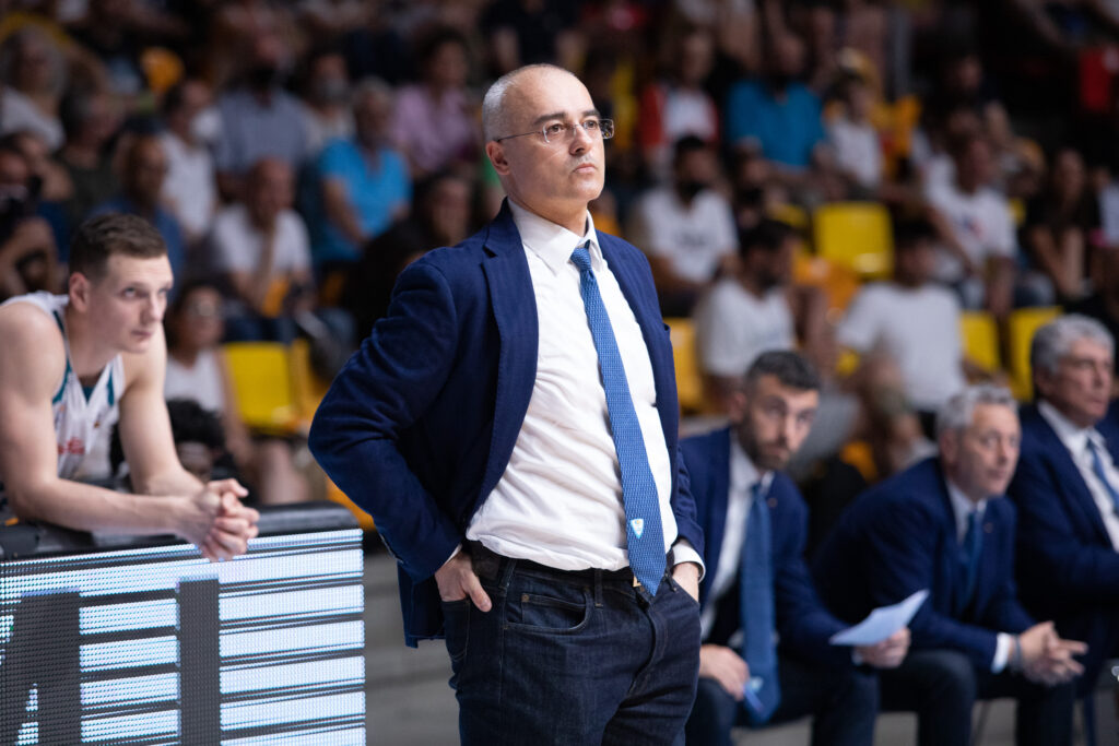 Scopri di più sull'articolo CANTU’: SODINI ANALIZZA LA PARTITA TRA CANTU’ E RAVENNA