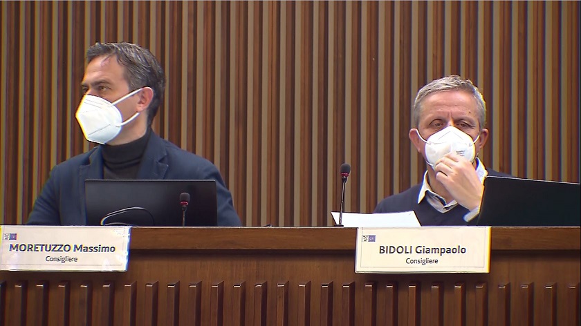 Al momento stai visualizzando COOPERAZIONE. PATTO: PREMIO AI GIOVANI CON BUONO AMAZON, IMBARAZZANTE