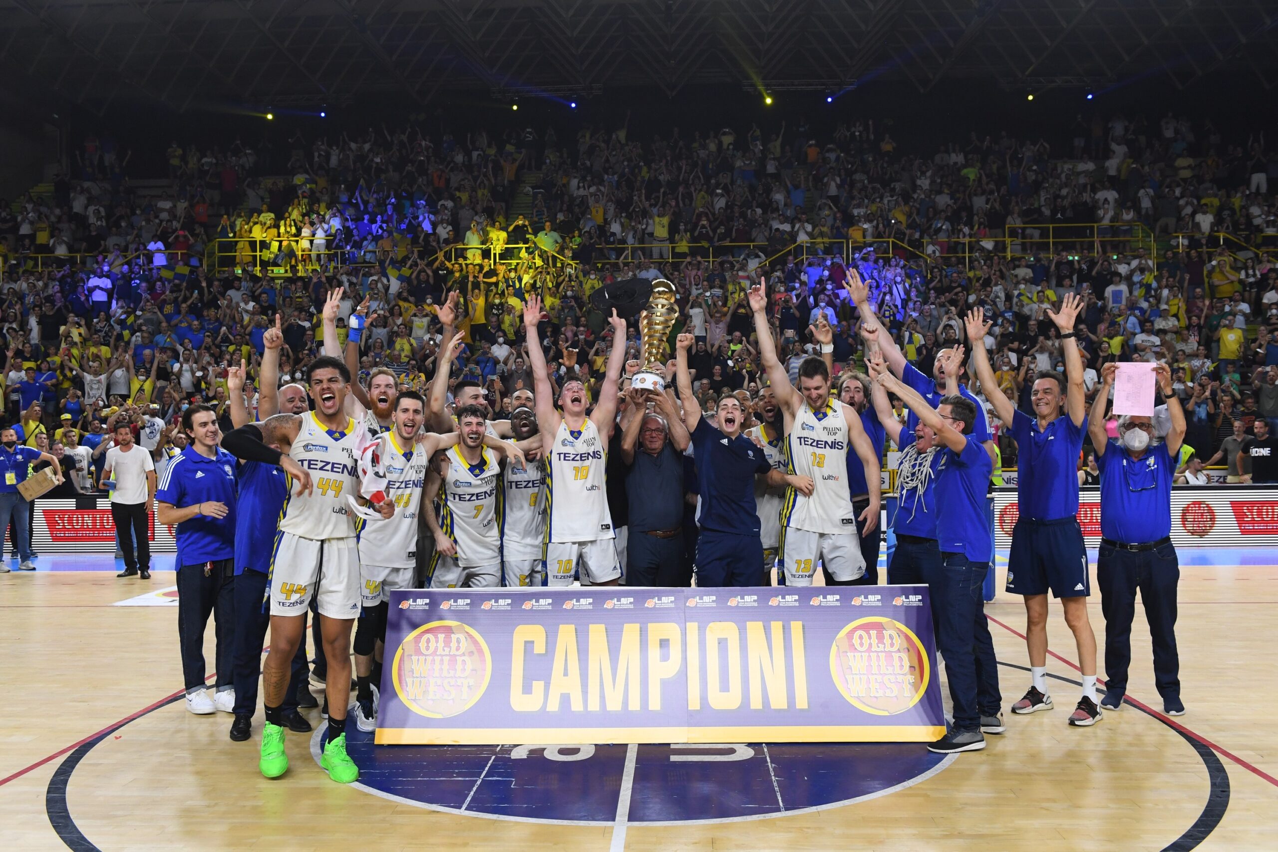 Scopri di più sull'articolo BASKET: Tezenis Verona promossa in Serie A