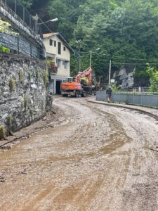 Scopri di più sull'articolo LAGO DI COMO: MALTEMPO LA STRADA LARIANA RIAPRE ALLE 21.00