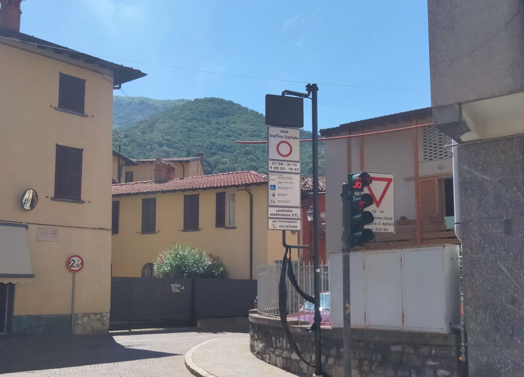 Scopri di più sull'articolo CANZO: PRESENTATA MOZIONE PER INTERVENIRE SULLA GESTIONE DELLA ZTL