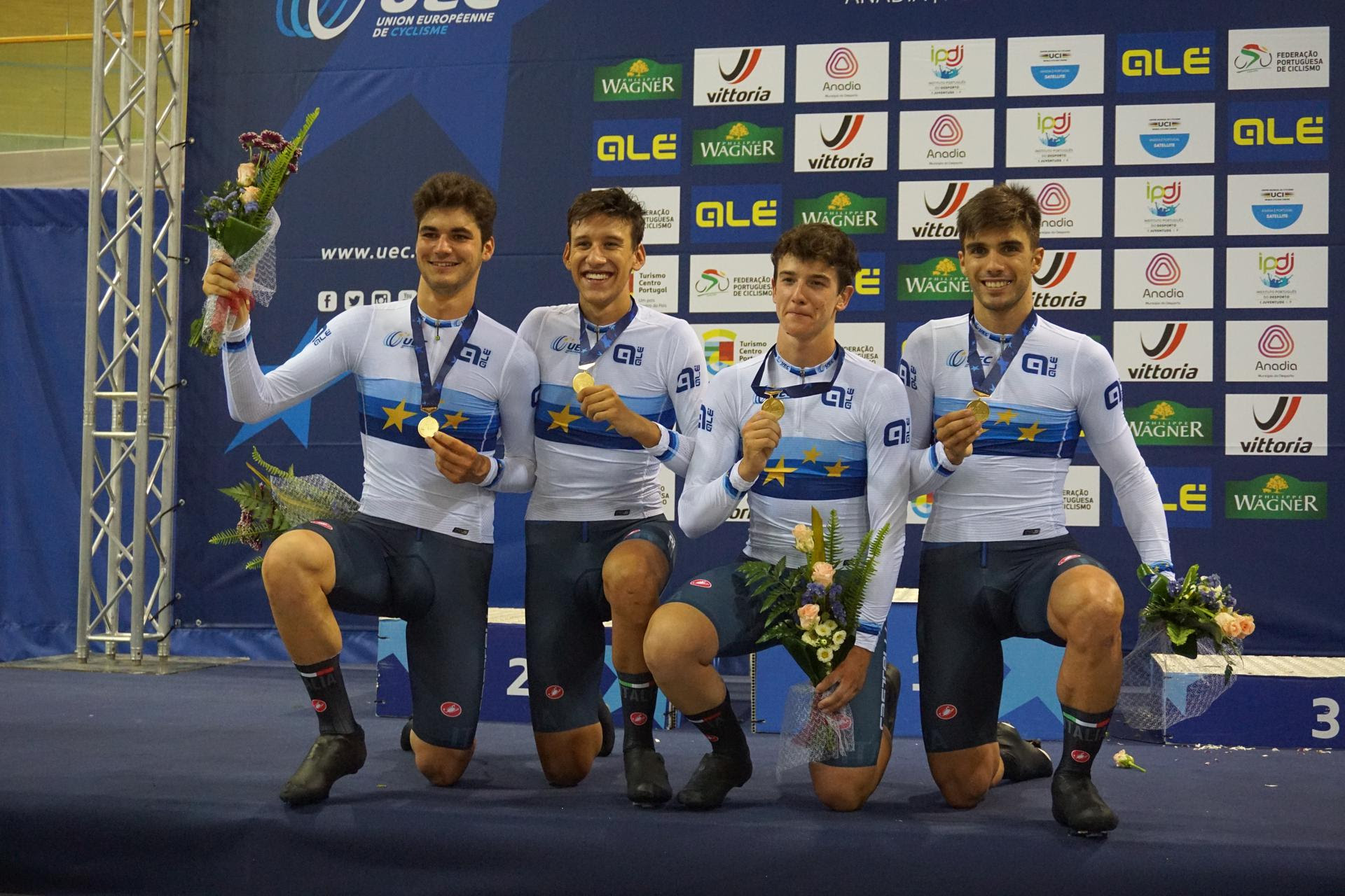 Al momento stai visualizzando EUROPEI PISTA JRS E U23 – CINQUE TITOLI PER L’ITALIA IN UN SOLO GIORNO, NELLE PROVE DI INSEGUIMENTO E NEL KM U23