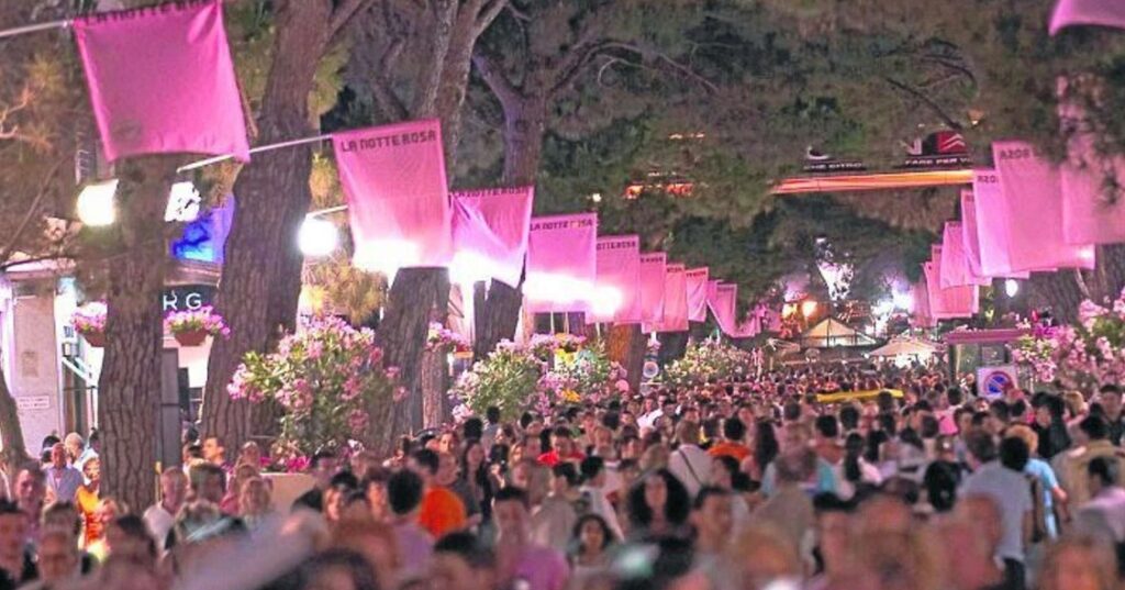 Scopri di più sull'articolo BASTA! SERVE IL CORAGGIO DI FERMARE LA NOTTE ROSA