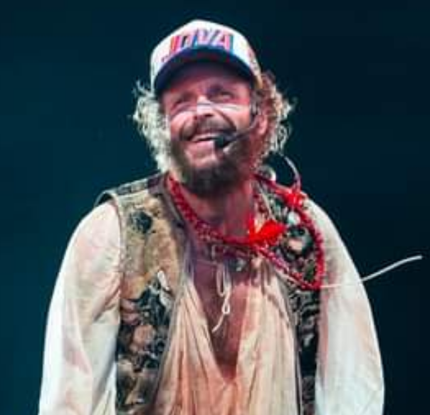 Scopri di più sull'articolo LORENZO JOVANOTTI RISPONDE PUBBLICAMENTE ALLA LETTERA DEL PROF. TOZZI SULLA STAMPA