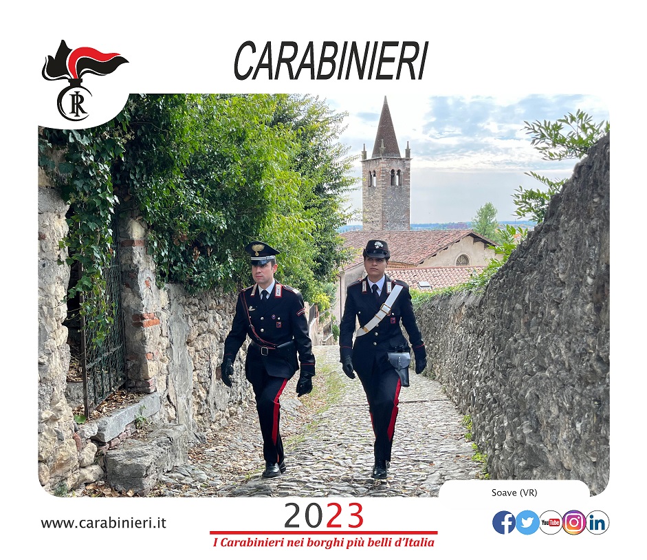 Scopri di più sull'articolo Amadeus presenta il Calendario Storico dei Carabinieri ideato da Armando Testa e l’Agenda 2023