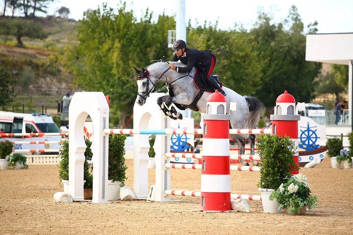 Scopri di più sull'articolo Concorso ippico 37^ edizione del “Gran Premio Coppa degli Assi”