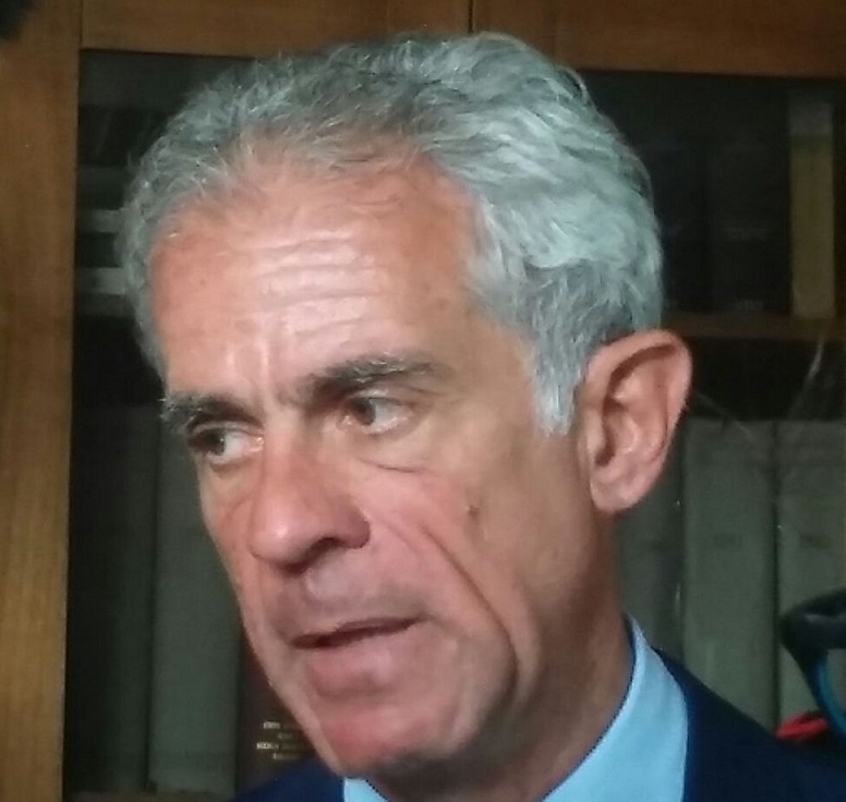 Al momento stai visualizzando Attestato di stima per il procuratore capo Nicola Piacente