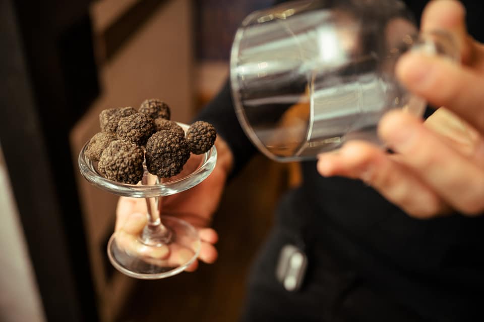 Al momento stai visualizzando “TARTUFANDO” NEL CENTRO STORICO DI GENOVA DAL 14 NOVEMBRE