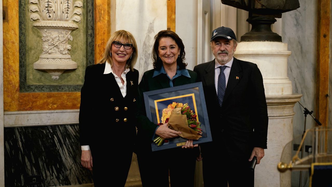 Scopri di più sull'articolo Il Premio Aidda Liguria 2022 ad Alessandra Perrazzelli