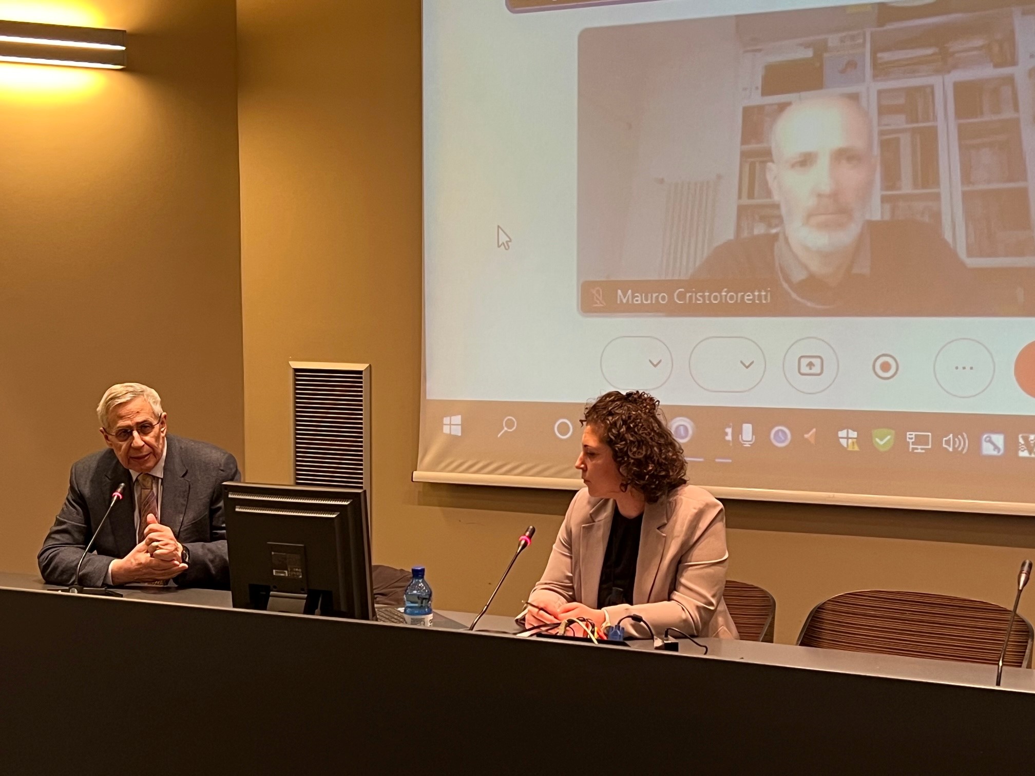 Al momento stai visualizzando TRIESTE: GARANTE PERSONA CONNESSIONI DIGITALI STOP POVERTA’ EDUCATIVA GIOVANI