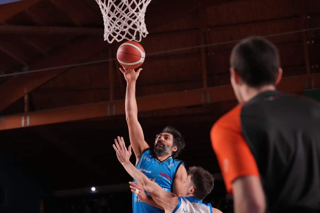 Scopri di più sull'articolo TREVIGLIO: BLU BASKET BATTE AGRIGENTO