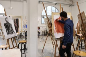 Scopri di più sull'articolo DIVENTARE PROFESSIONISTI NEL MONDO DELLA CULTURA: RITORNA IL MASTER DELL’ACCADEMIA SANTAGIULIA