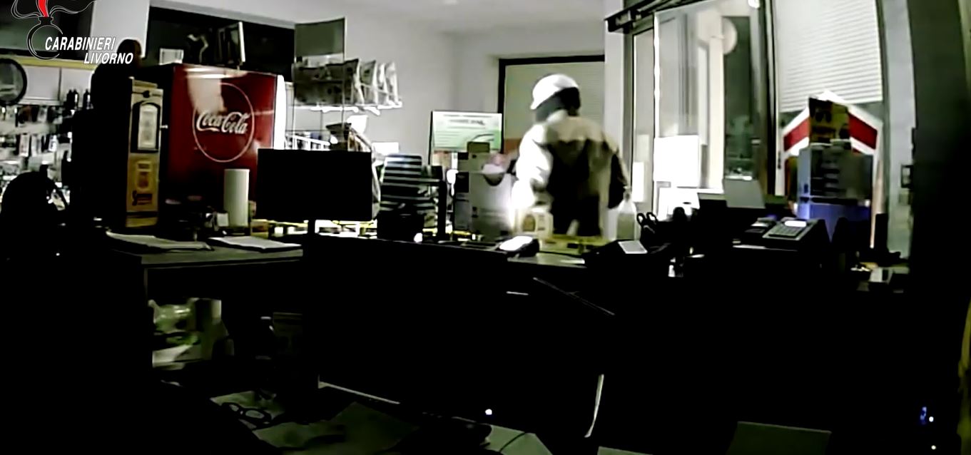 Scopri di più sull'articolo Livorno, in carcere il presunto responsabile di 21 reati in sette mesi