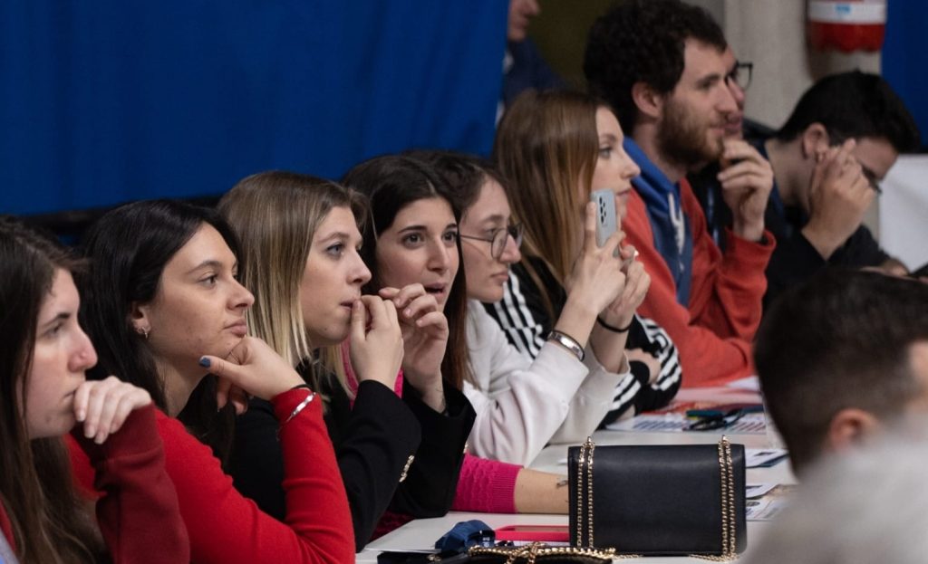 Scopri di più sull'articolo Pallacanestro Cantù va a canestro insieme all’Università Cattolica