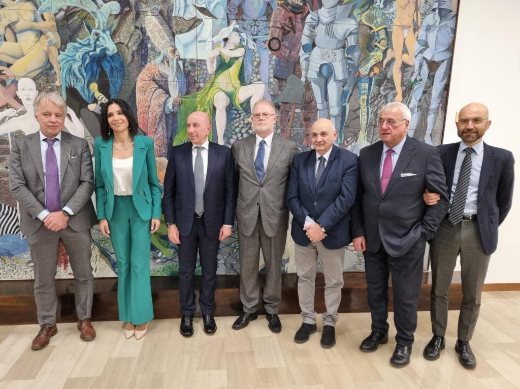 Scopri di più sull'articolo REGGIO CALABRIA: SIGLATO ACCORDO TRA REGIONE CALABRIA E PROCURE DEL DISTRETTO DI REGGIO, CON L’AVALLO DEL MINISTERO DI GIUSTIZIA. PRINCI: “ORGOGLIOSI CHE SIA STATO INDIVIDUATO COME BEST PRACTICE A LIVELLO NAZIONALE”