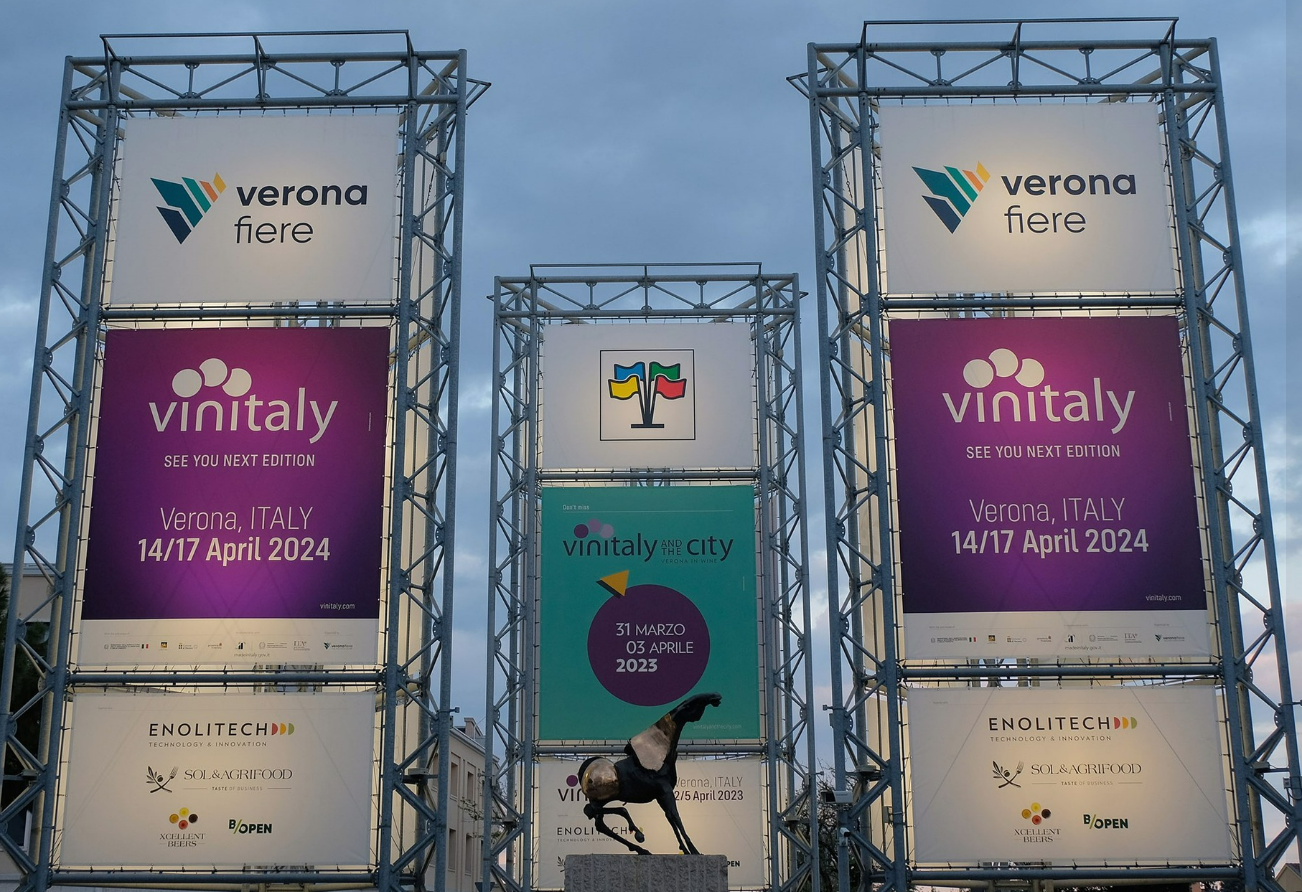 Scopri di più sull'articolo VERONA: VINITALY CHIUDE CON DATI AFFLUENZA IN CRESCITA