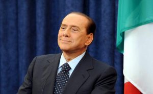 Scopri di più sull'articolo ARCORE: SILVIO BERLUSCONI ESCE DALL’OSPEDALE E MANDA UN MESSAGGIO AL POPOLO DI FORZA ITALIA