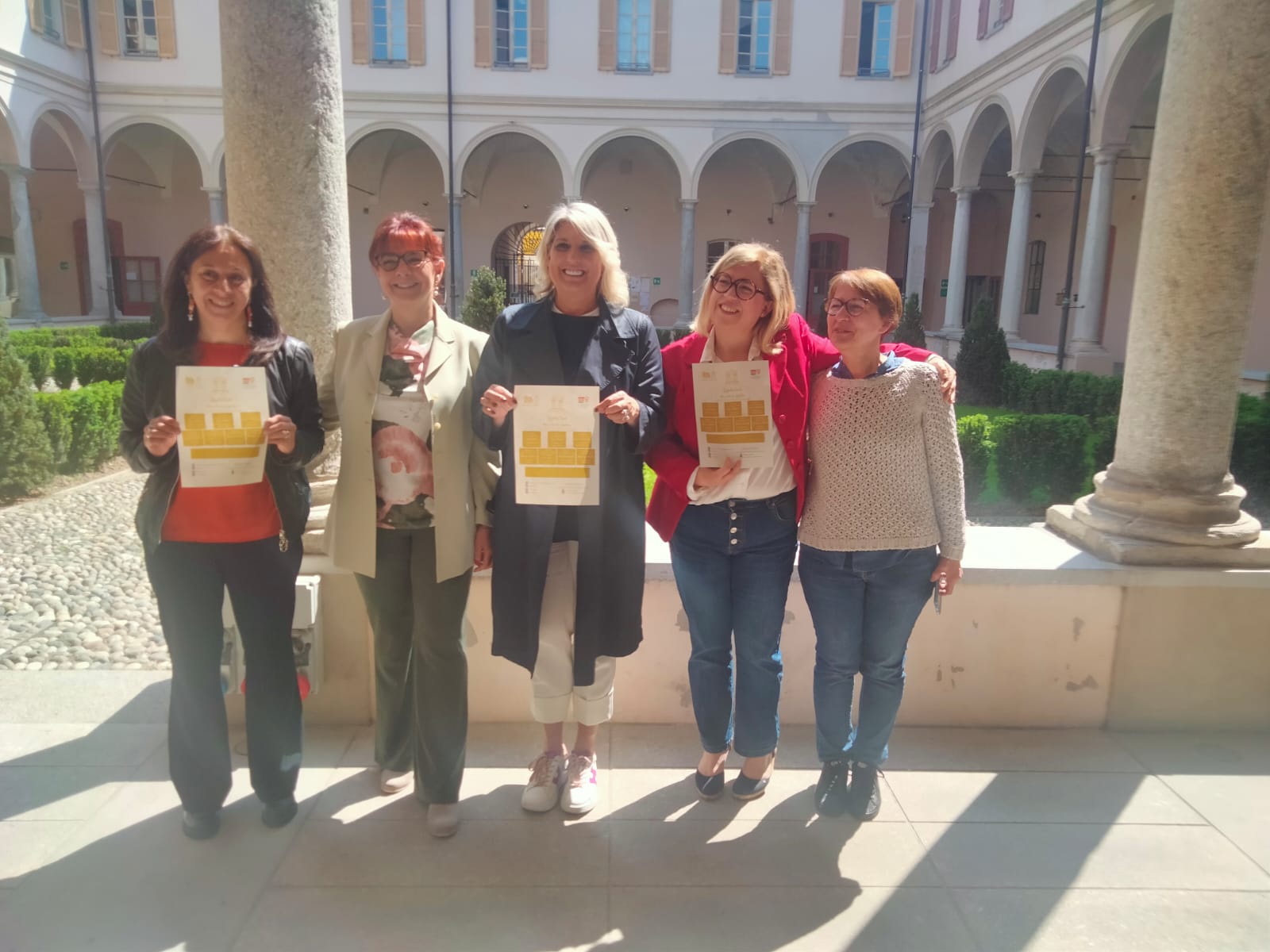 Al momento stai visualizzando CANTU’: “SFOGLIATELLE” VOCE DEL VERBO SFOGLIARE