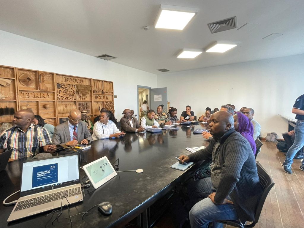 Scopri di più sull'articolo Protezione civile, la visita di una delegazione di rappresentanti di governi africani alla centrale operativa di Genova 
