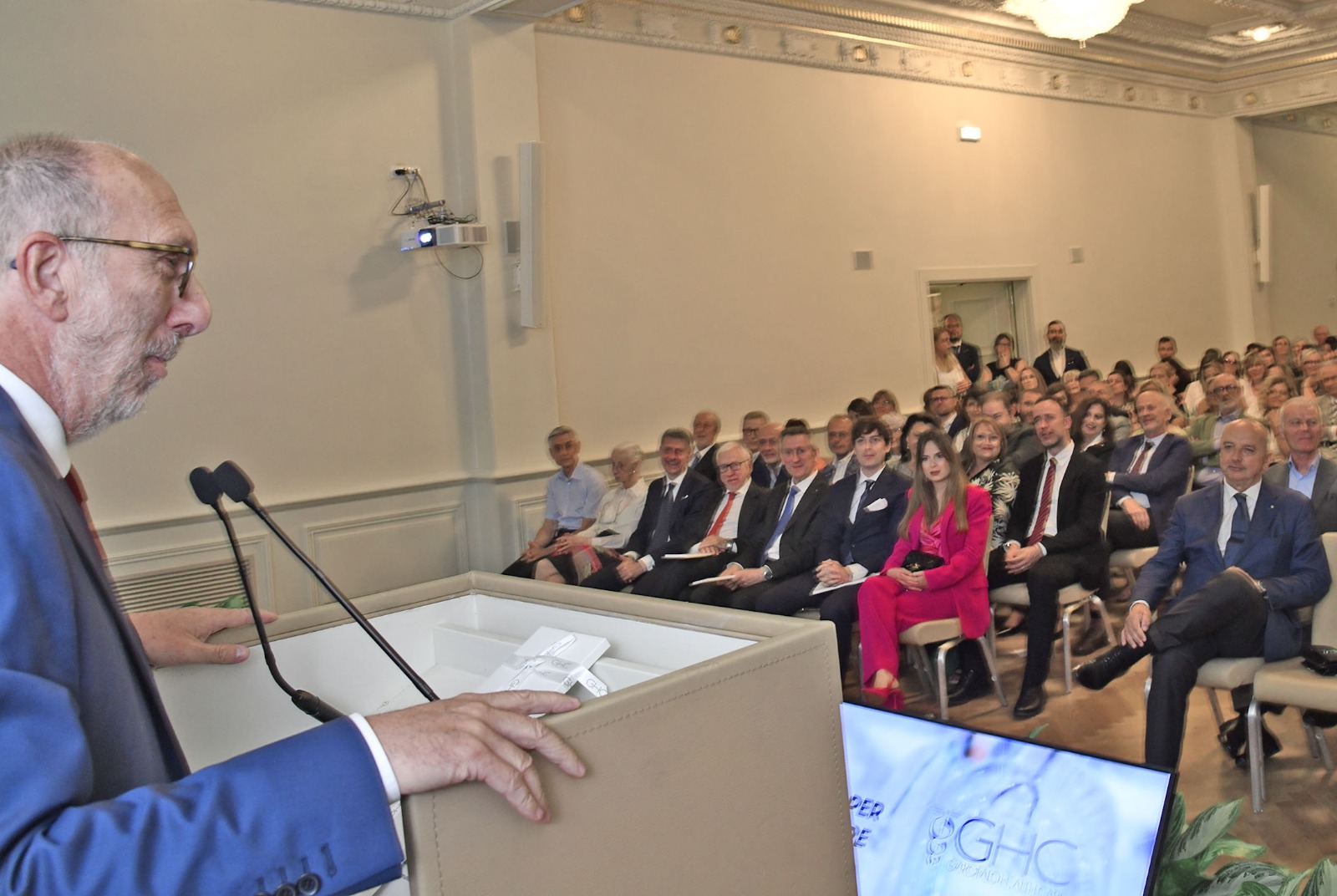 Al momento stai visualizzando TRIESTE: Riccardi, garantire risposte cura tramite forti alleanze