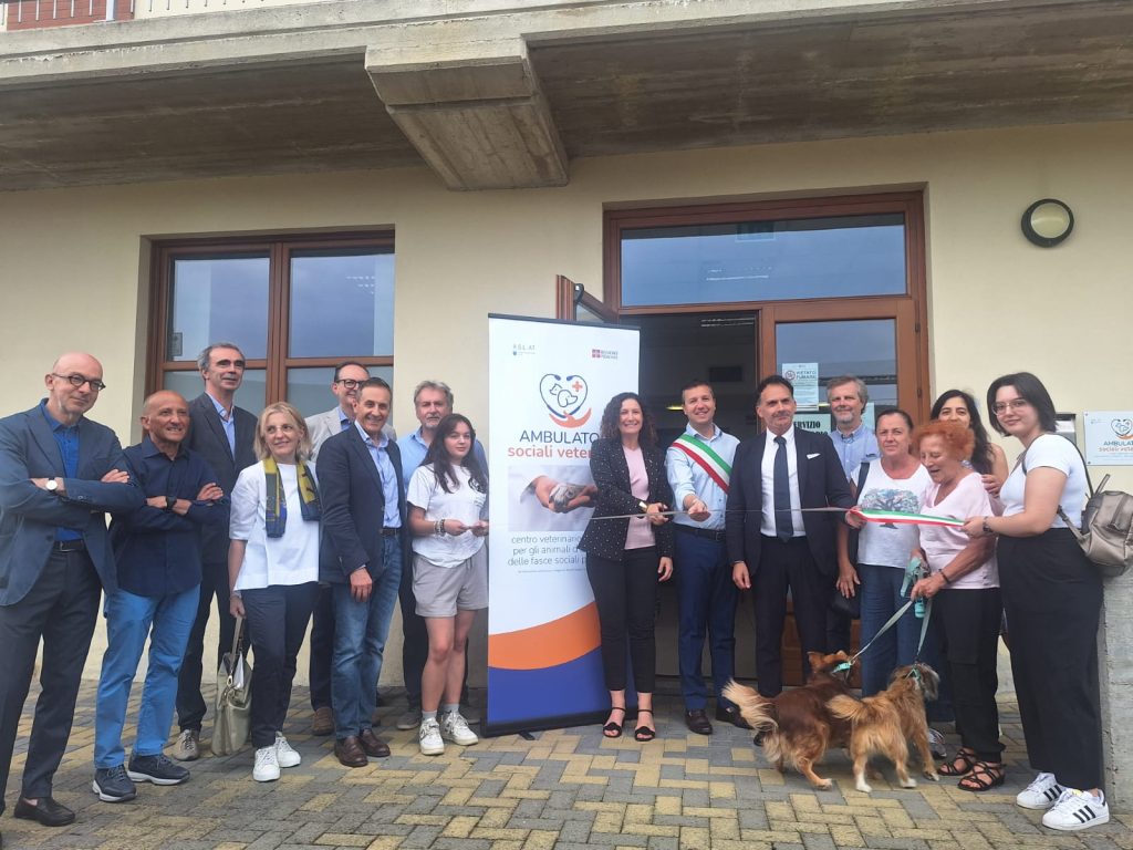 Scopri di più sull'articolo VETERINARIO GRATIS PER I PIU’ FRAGILI: INAUGURATO L’AMBULATORIO DI SAN DAMIANO D’ASTI