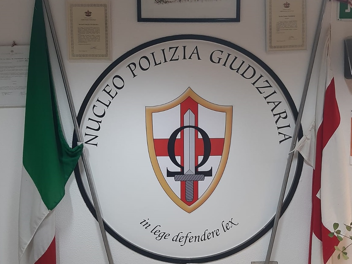 Scopri di più sull'articolo Genova: Polizia locale, cinque arresti per furto e spaccio di sostanze stupefacenti 