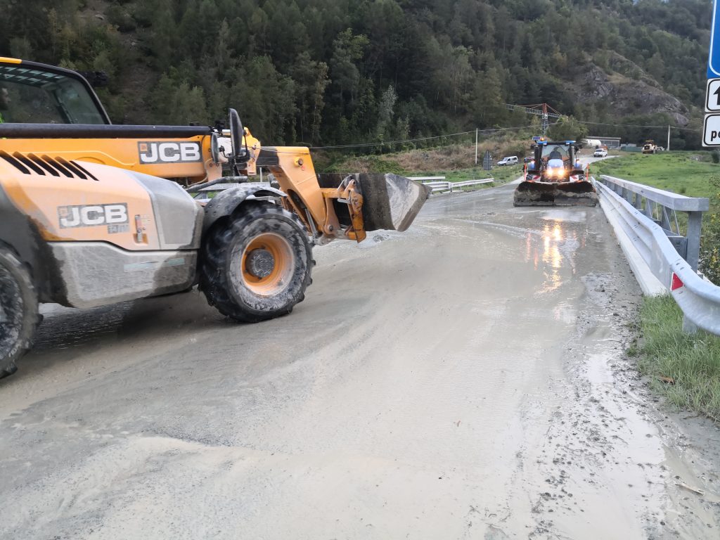 Scopri di più sull'articolo AOSTA: RIAPRE LA STRADA TRA OYACE E BIONAZ DOPO LE FRANE DI INZIO AGOSTO