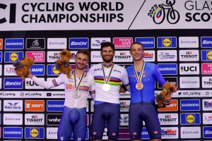 Scopri di più sull'articolo GLASGOW: TOP GANNA ORO NELL’INSEGUIMENTO – STRADA VAN DER POEL SCAPPA CADE E VINCE IN SOLITARIA