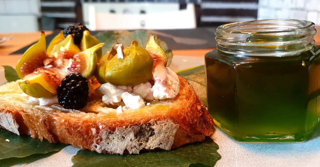 Scopri di più sull'articolo Come Preparare l’Olio di Foglie di Fico