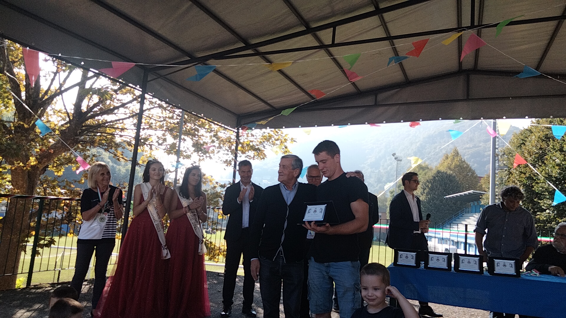 Al momento stai visualizzando ASSO: FESTA DEL CAVALLO E GEMELLAGGIO CON SAINT PERAY UNA GRANDE FESTA RIUSCITA