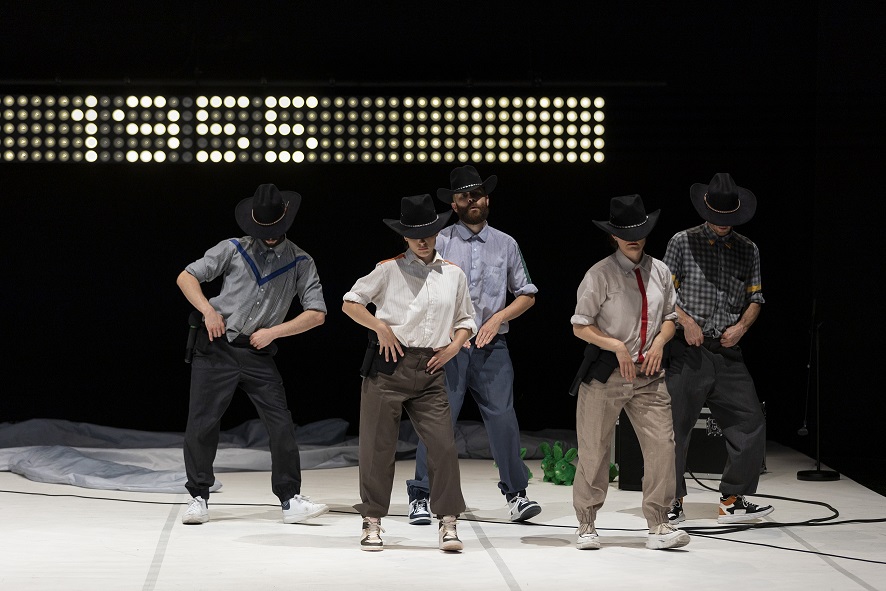 Al momento stai visualizzando MILANO: BANDO DEDICATO AGLI ARTISTI COMPAGNIE TEATRALI BANDE MUSICALI GRUPPI E SINGOLI