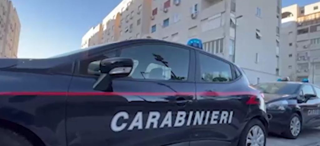Scopri di più sull'articolo NAPOLI:  I CARABINIERI ESEGUONO UN PROVVEDIMENTO DI CUSTODIA CAUTELARE PER IL CLAN “DI LAURO” E AFFILIATI