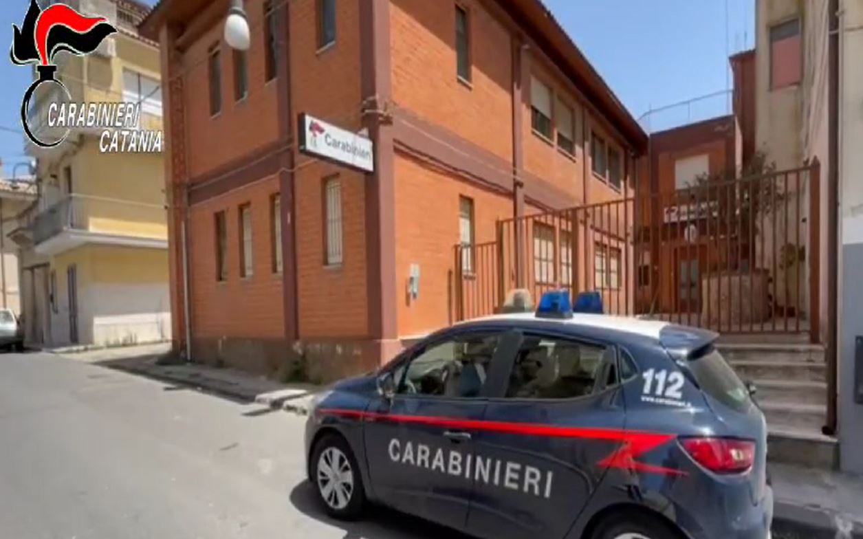 Scopri di più sull'articolo Dirigente scolastico arrestato per violenza sessuale