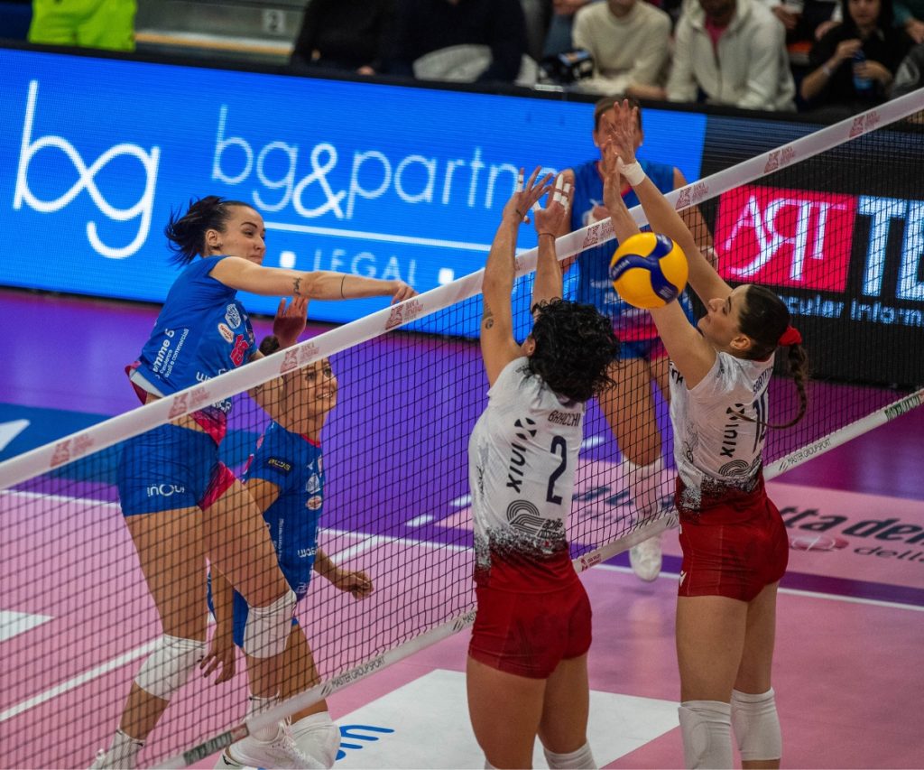 Scopri di più sull'articolo PINEROLO:  UYBA SCONFITTA DALLA SQUADRA PIEMONTESE 3-1
