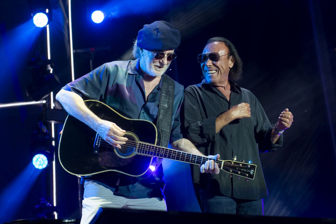 Al momento stai visualizzando Tour nei palasport italiani di VENDITTI & DE GREGORI