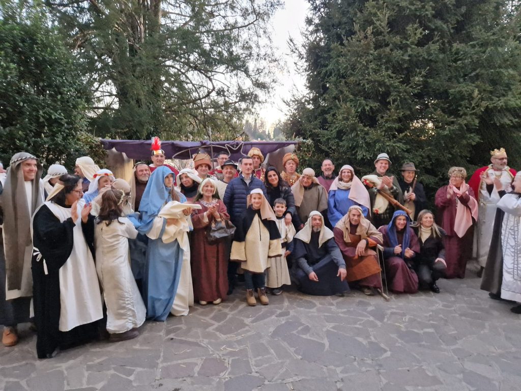 Scopri di più sull'articolo NIBIONNO: LA FESTA DI NATALE IN LOCALITA’ CIBRONE UN VERO SUCCESSO DI PRESENZE
