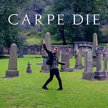 Al momento stai visualizzando “CARPE DIE” IL NUOVO ALBUM DELL’ECLETTICO CANTAUTORE, PRODUCER E REGISTA STRE
