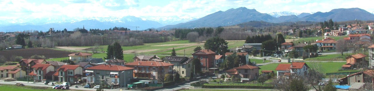 Scopri di più sull'articolo BEREGAZZO CON FIGLIARO: NATALE IN BIBLIOTECA CON LABORATORI E LE LETTERINE A BABBO NATALE