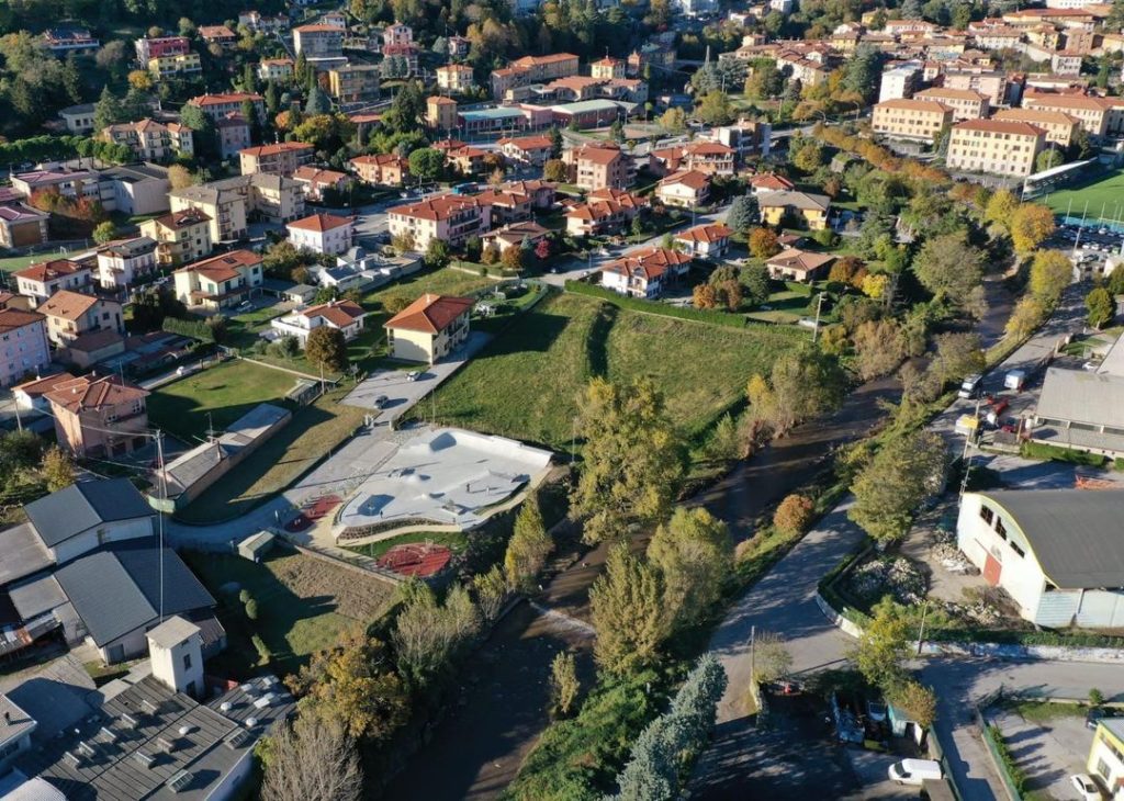 Scopri di più sull'articolo PONTE LAMBRO: AL VIA LA PROGETTAZIONE DEL PONTE CICLOPEDONALE AFFIDATO ALL’ARCHIETTO CORRADO TAGLIABUE