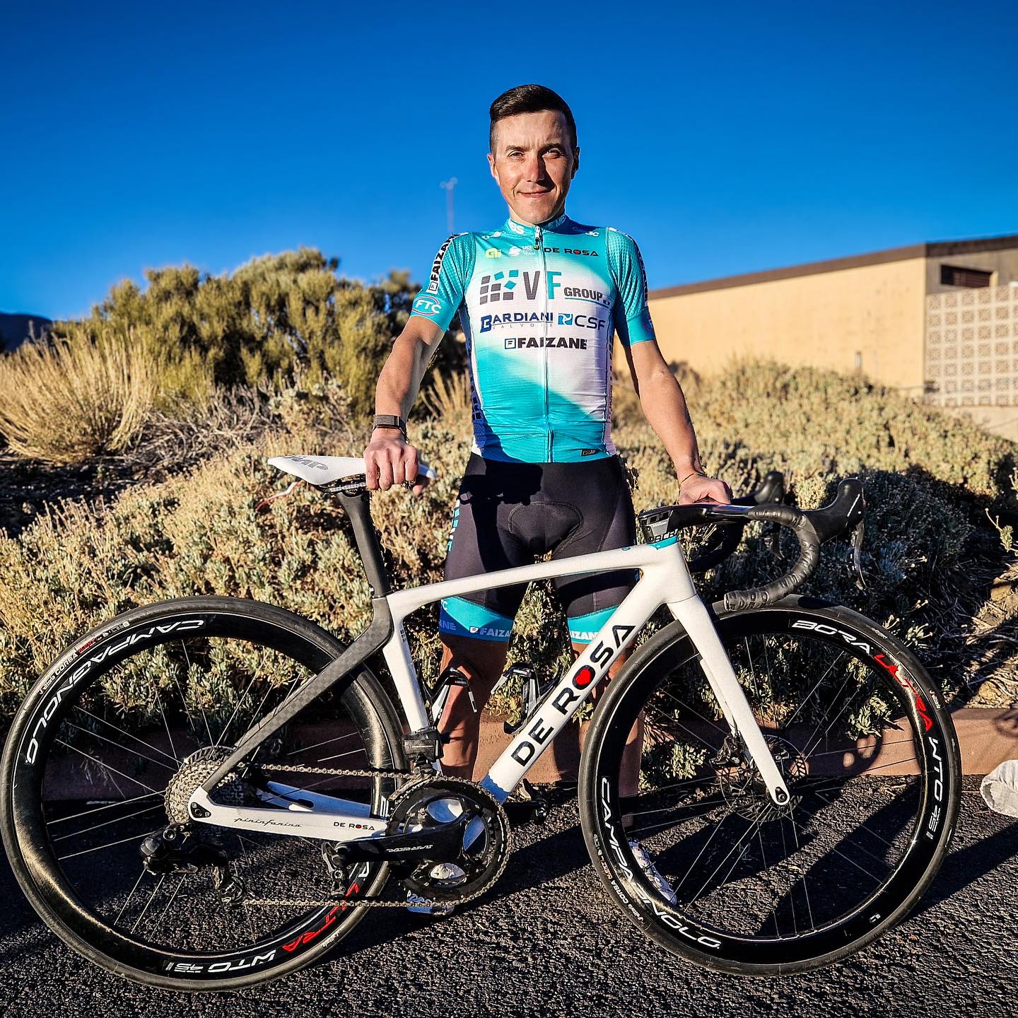 Scopri di più sull'articolo REGGIO EMILIA: DOMENICO POZZOVIVO ANCORA IN GARA TRA I PRO E RITROVA UN VECCHIO AMORE