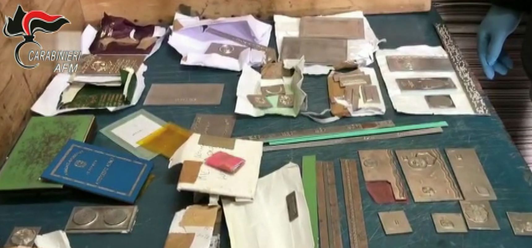 Scopri di più sull'articolo OPERAZIONE “FAKE IDENTITY” CONTRO IMMIGRAZIONE CLANDESTINA