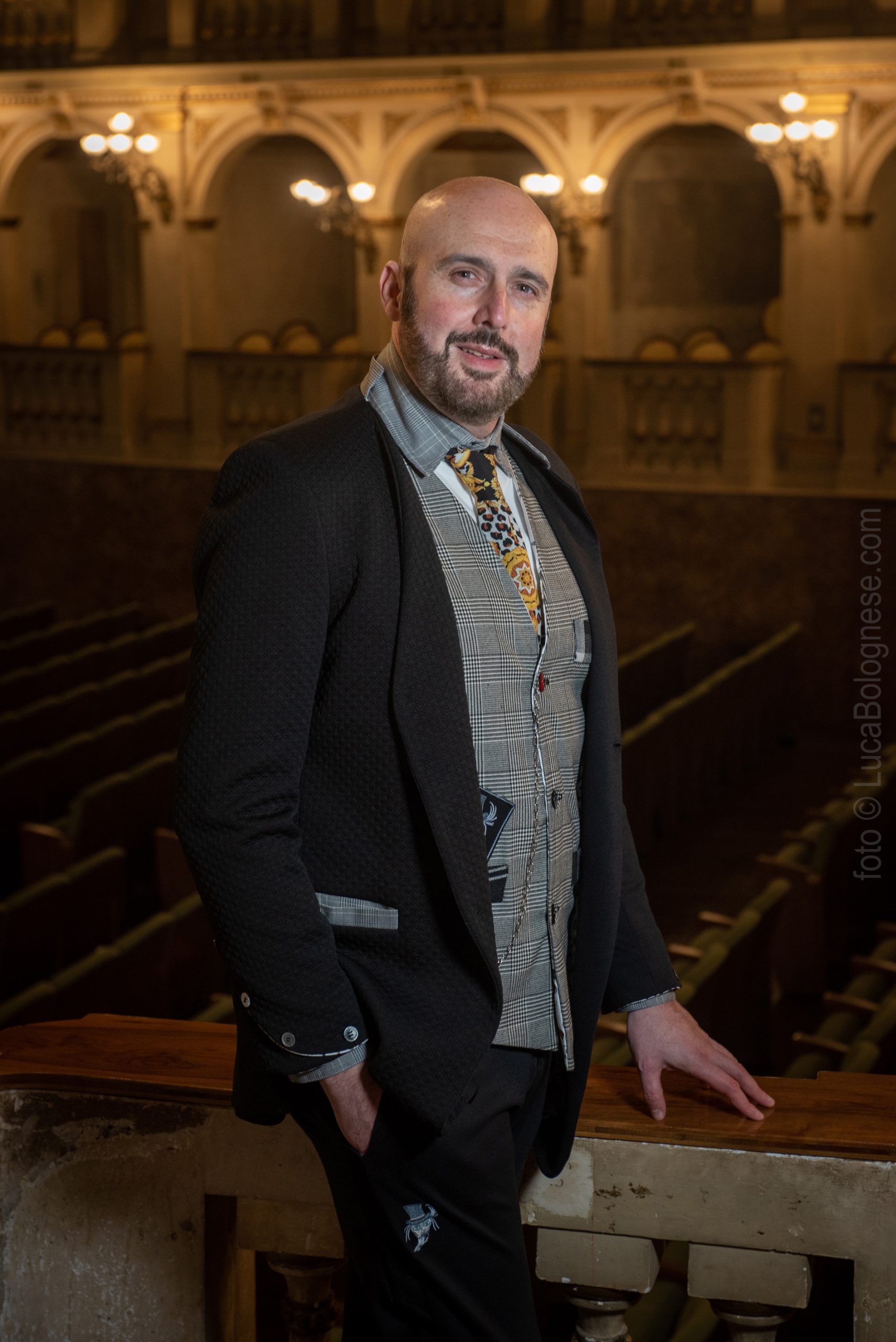 Scopri di più sull'articolo BOLOGNA: “IL TEATRO DELLA GENTE” IL LIBRO DEL TENORE CRISTIANO CREMONINI PREMIATO AL GIGLIO BLU DI FIRENZE