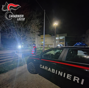 Scopri di più sull'articolo Lecce, persone traffico di stupefacenti e porto illegale di armi